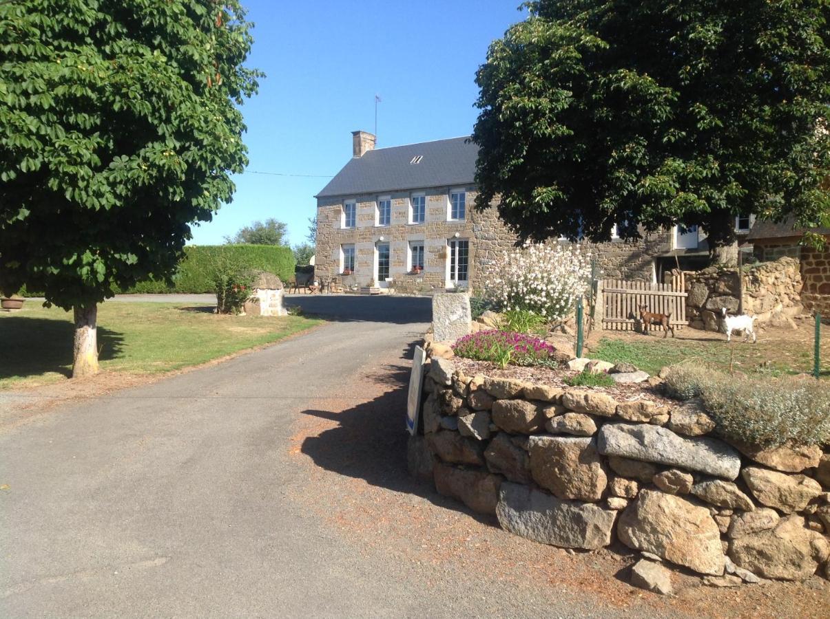 Les Rocailles Hotel La Foret-Auvray ภายนอก รูปภาพ