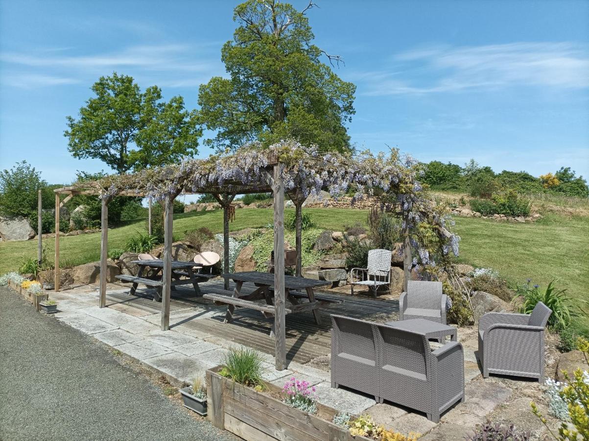 Les Rocailles Hotel La Foret-Auvray ภายนอก รูปภาพ