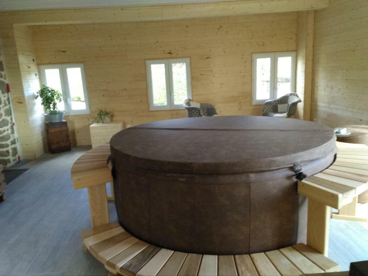 Les Rocailles Hotel La Foret-Auvray ภายนอก รูปภาพ