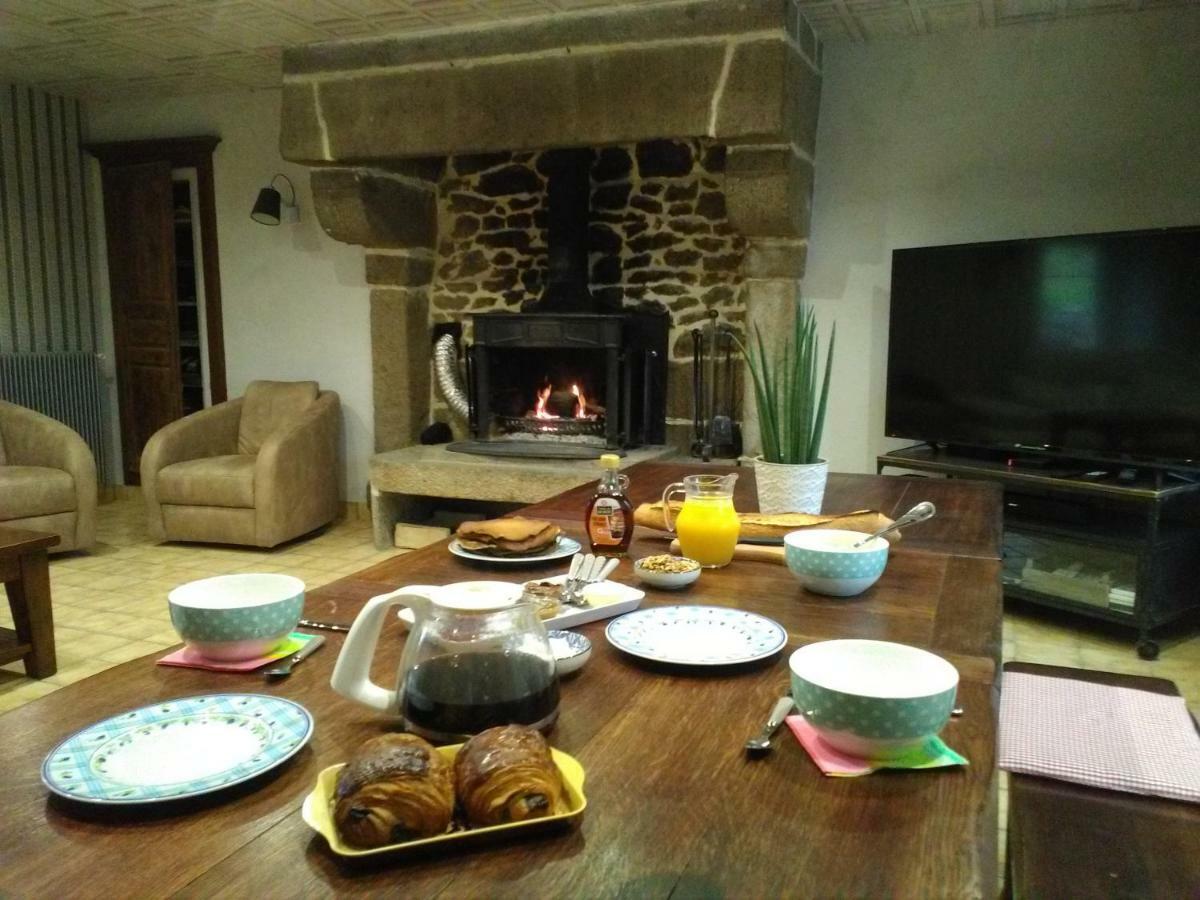 Les Rocailles Hotel La Foret-Auvray ภายนอก รูปภาพ