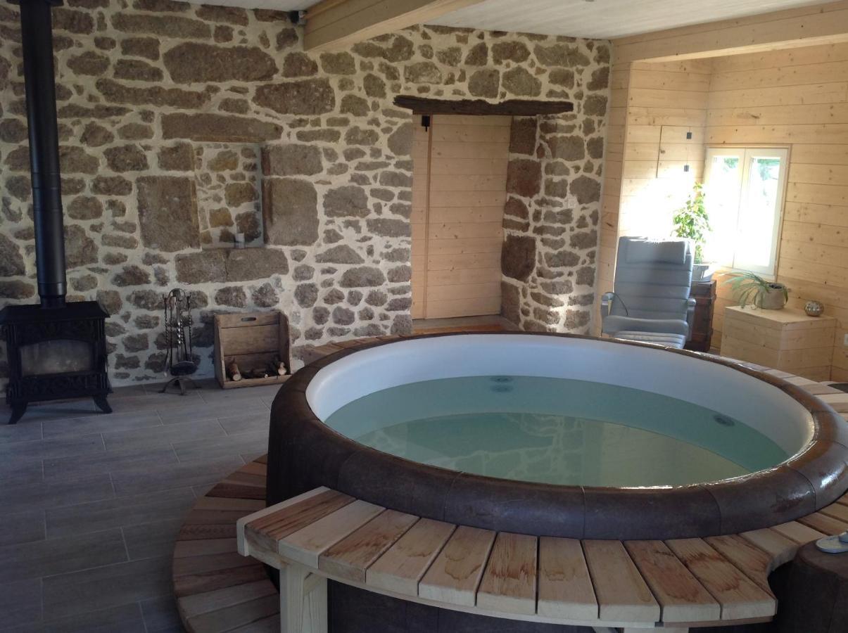 Les Rocailles Hotel La Foret-Auvray ภายนอก รูปภาพ