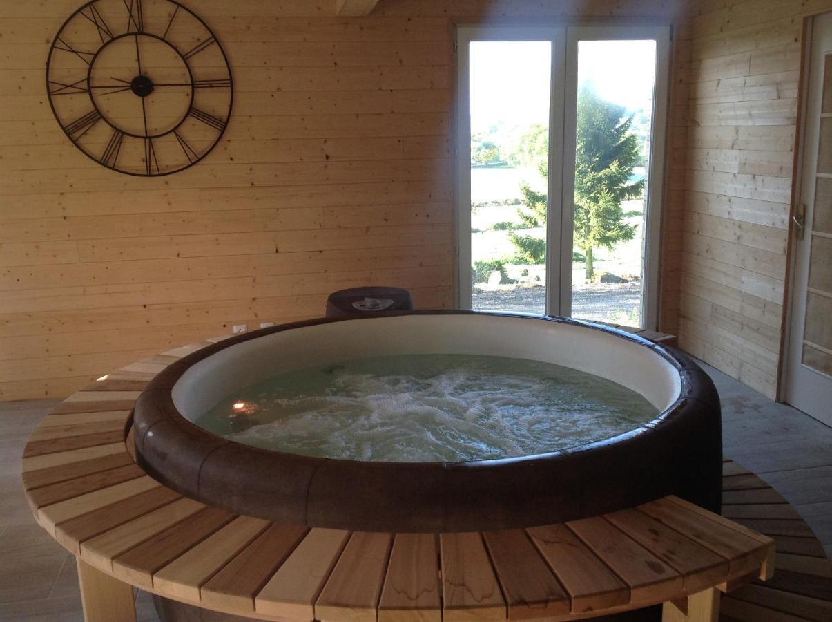 Les Rocailles Hotel La Foret-Auvray ภายนอก รูปภาพ